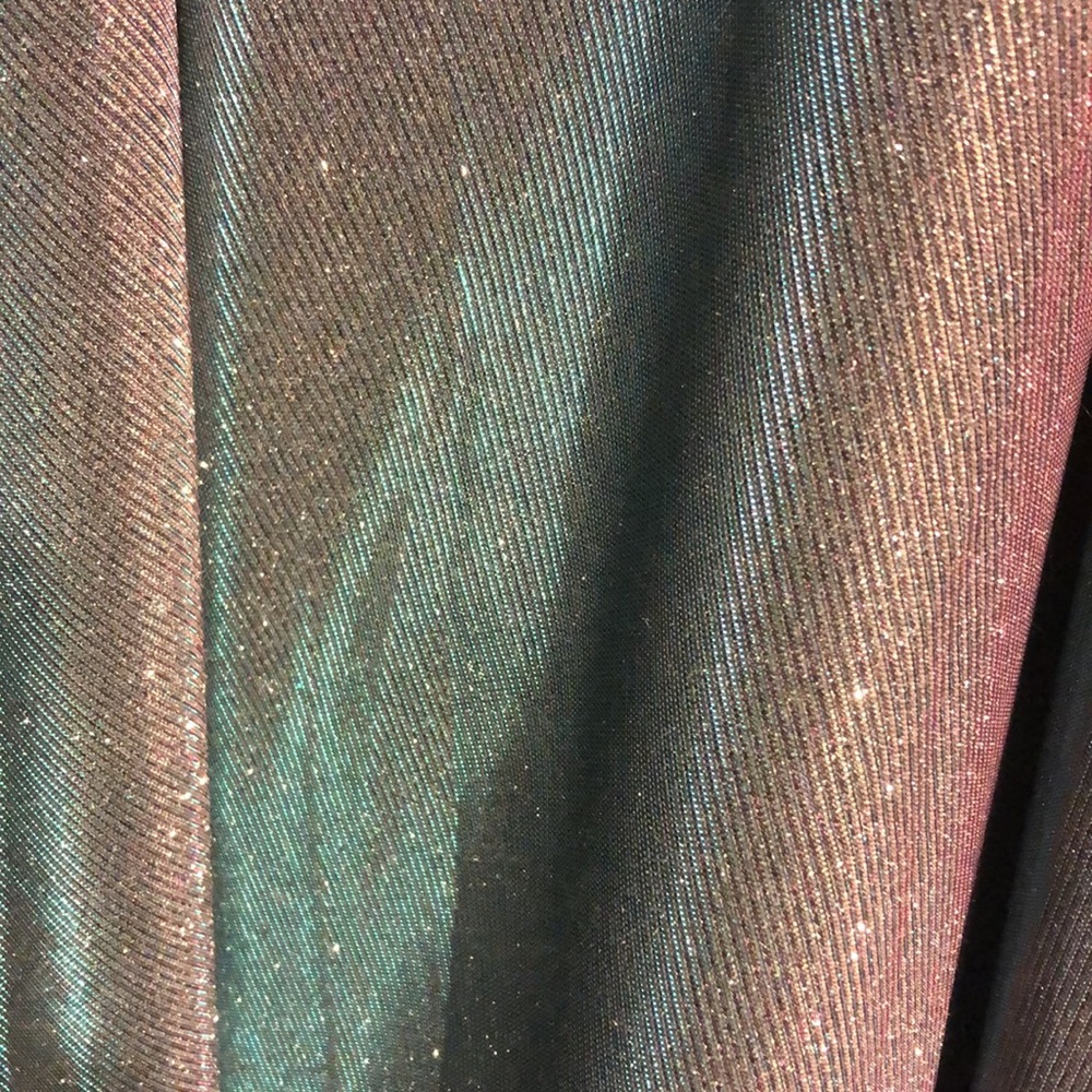 *Never worn* Prom Dress!đź‘— - Picture 5 of 9